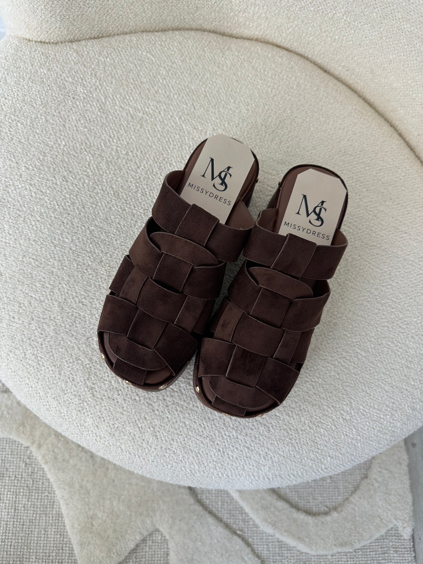 SABOT BROWN