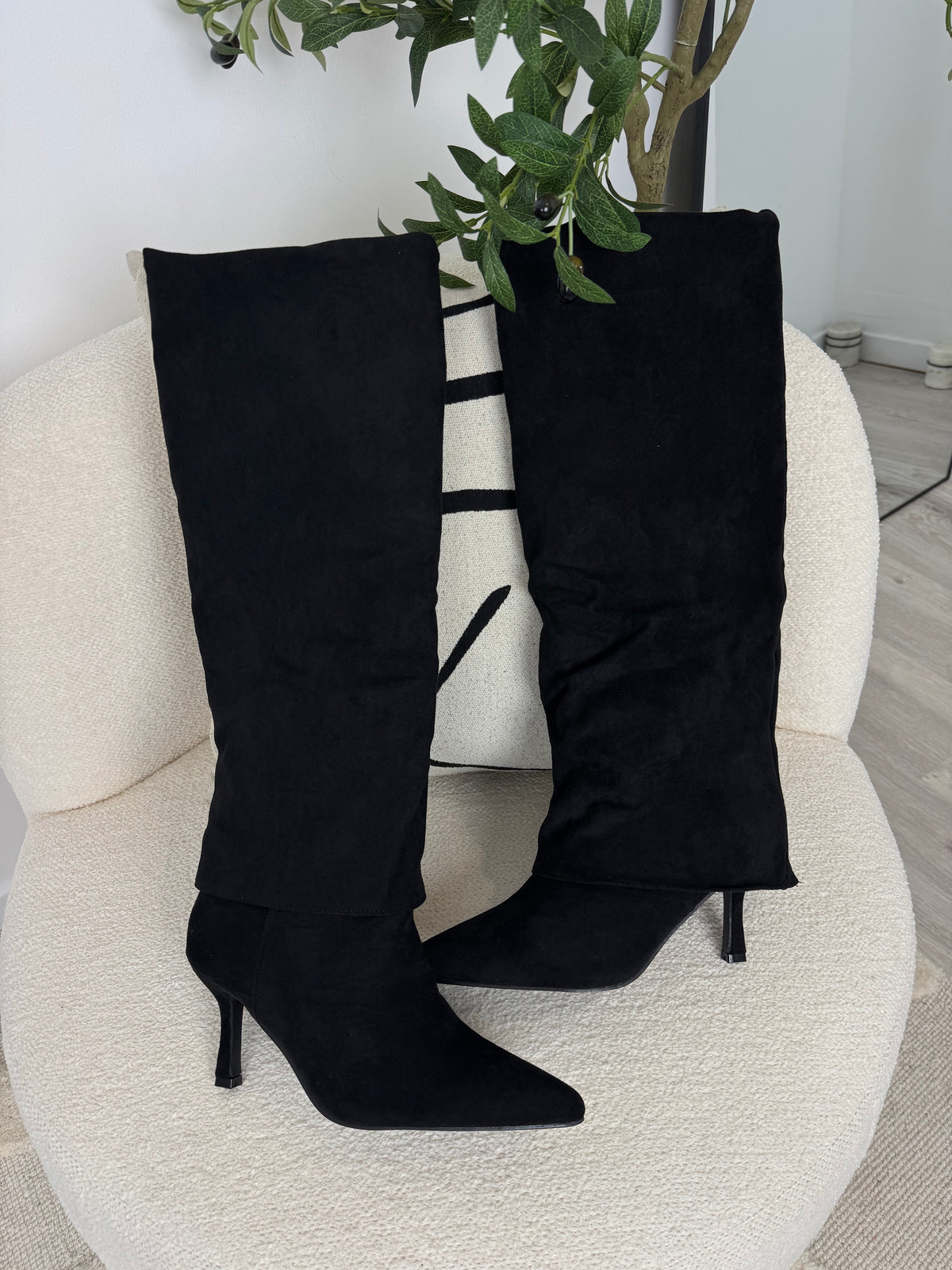 BOTTES MARIA