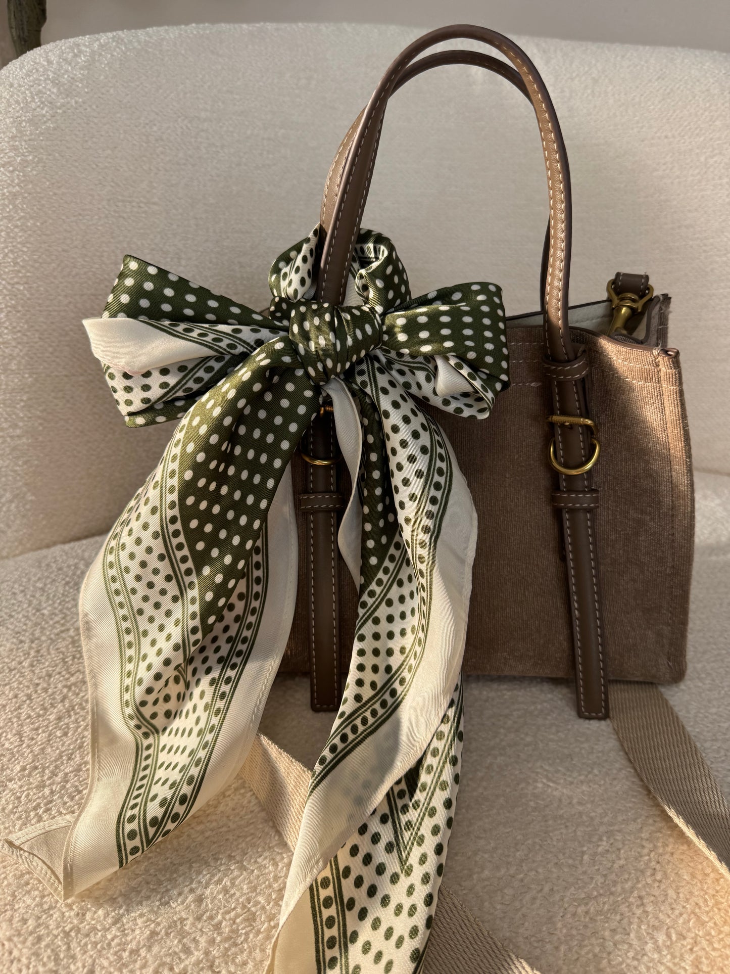 FOULARDS POIS (4coloris)