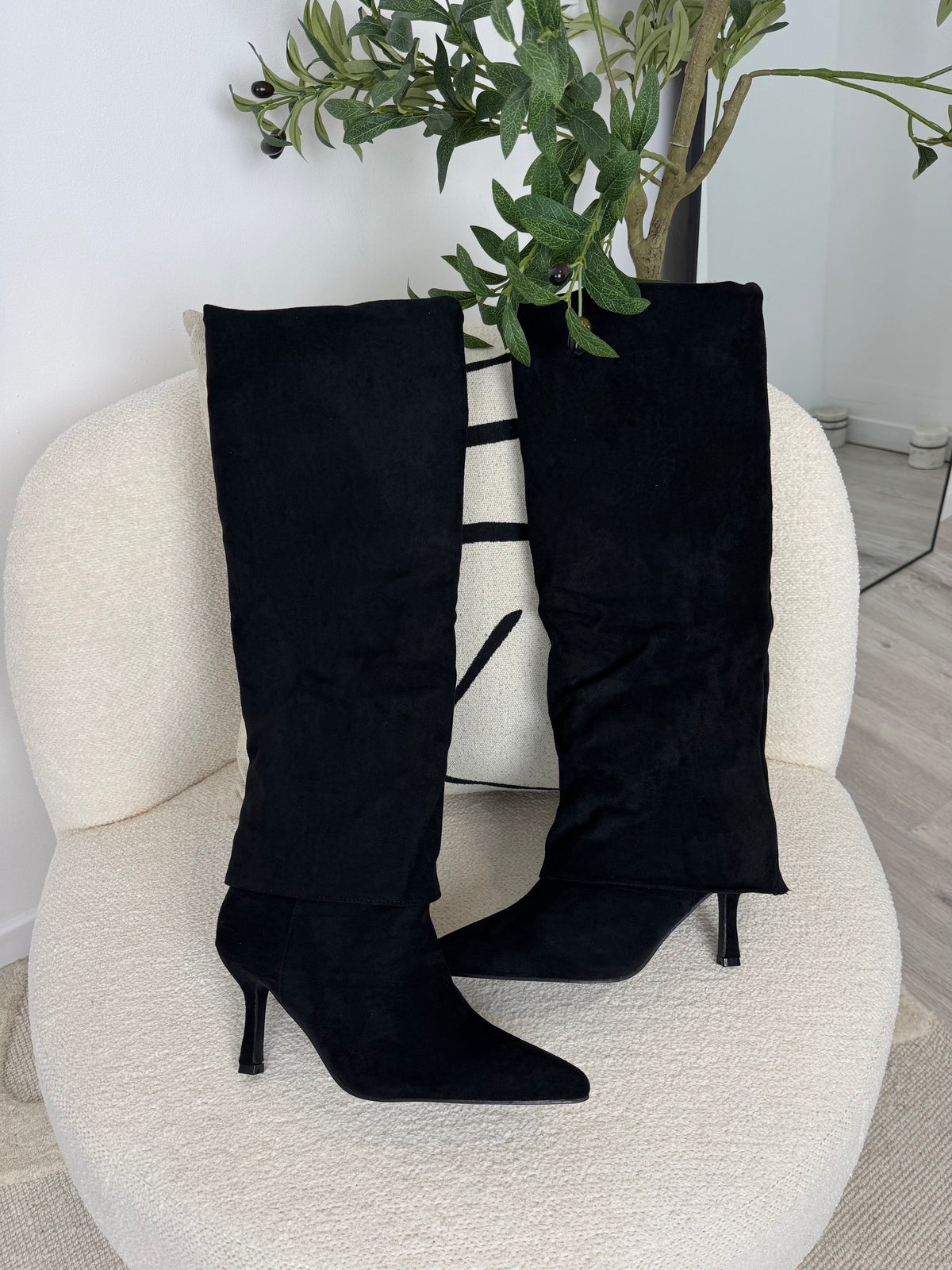 BOTTES MARIA